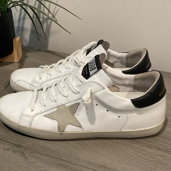 🌊Authentic NWOT Golden Goose Superstars Size 41🌊 - Picture 8 of 10